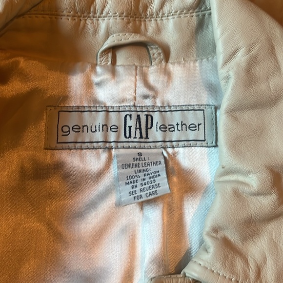 Beautiful cream leather Gap jacket - Picture 5 of 6